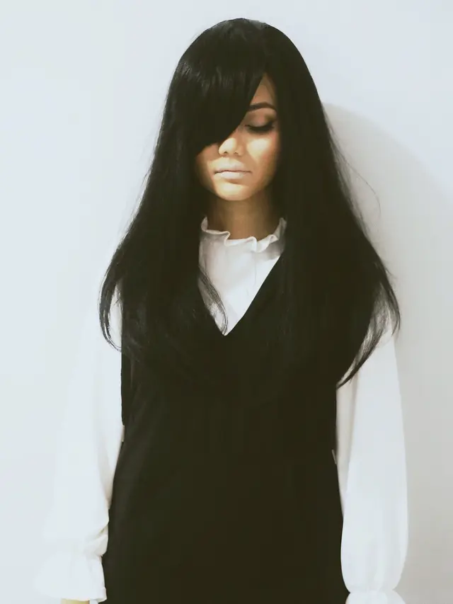 [Bintang] Lepas Hijab, Rina Nose Berubah Menjadi 7 Pribadi Lain