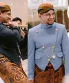 Lihat di sini beberapa potret gagah Fadil Jaidi pakai beskap di pernikahan sang sahabat, Clarissa Putri.