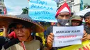 Pengunjuk rasa juga meminta pemerintah mempertahankan fungsi lahan pertanian dan mengembalikan tanah negara untuk kepentingan rakyat. (merdeka.com/Arie Basuki)