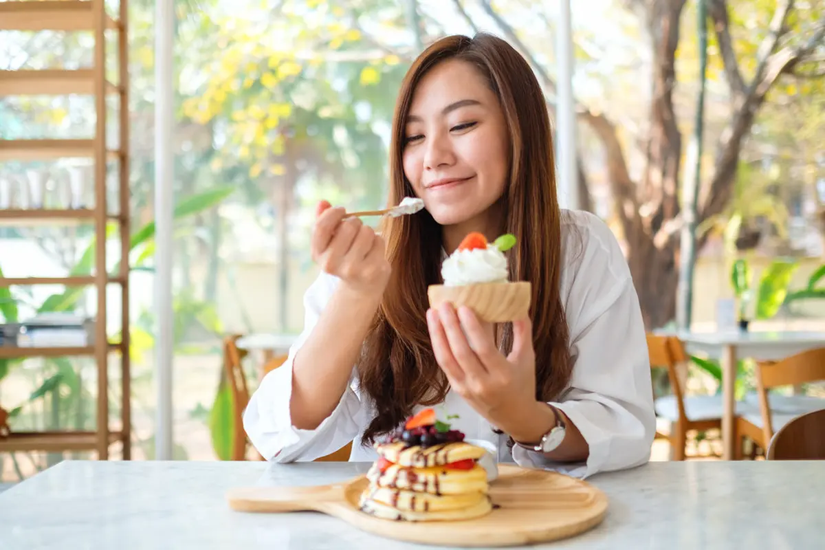 Tips Diet Tetap Sehat Saat Ngidam Makanan Tertentu di Masa PMS