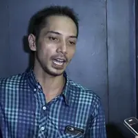 Fauzi Baadila ikut ambil peran dalam film Bayang yang disutradarai oleh Rico Michael. Bermain menjadi karakter yang sulit ditebak, Fauzi akan banyak lakukan aksi laga dalam film ini.