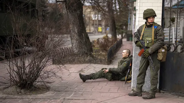 FOTO: Rusia Tekan Invasi Sampai ke Pinggiran Ibu Kota Ukraina