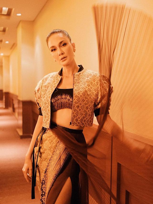 Luna Maya. (Foto: Dok. Instagram @lunamaya)