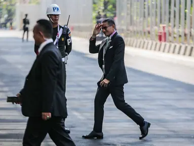 Menteri Pariwisata dan Ekonomi Kreatif (Menparekraf) Sandiaga Salahuddin Uno tiba untuk menghadiri pembukaan KTT ASEAN ke-43 di Jakarta Convention Center (JCC), Senayan, Selasa (5/9/2023). (Liputan6.com/Faizal Fanani)