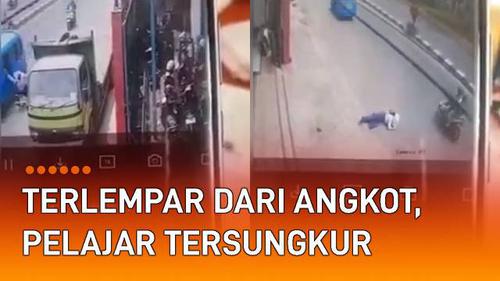 VIDEO: Terlempar dari Angkot, Seorang Pelajar Terpelanting dan Tersungkur di Jalan