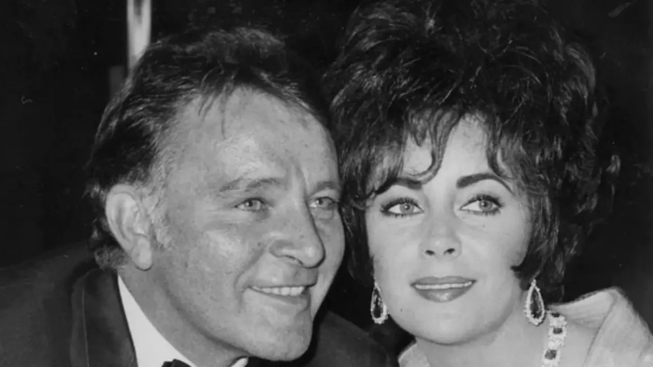 Elizabeth Taylor dan Richard Burton