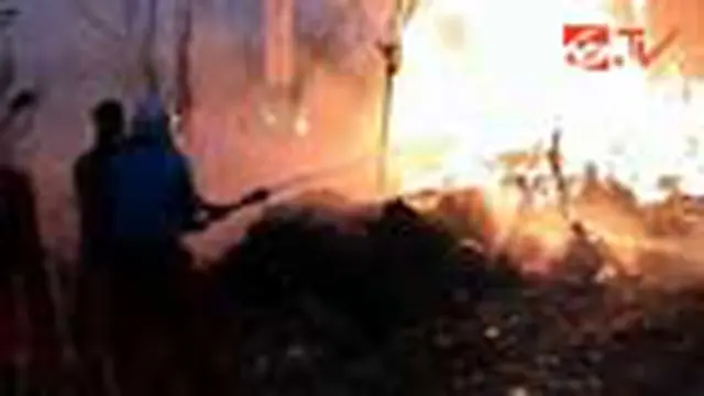 Gudang Kayu Jati Terbakar