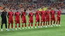 <p>Para pemain starting XI Timnas Iran U-17 berbaris menyanyikan lagu kebangsaan Iran sebelum dimulainya laga pertama Grup C Piala Dunia U-17 2023 menghadapi Timnas Brasil U-17 di Jakarta International Stadium (JIS), Jakarta, Sabtu (11/11/2023). (Bola.com/Ikhwan Yanuar)</p>
