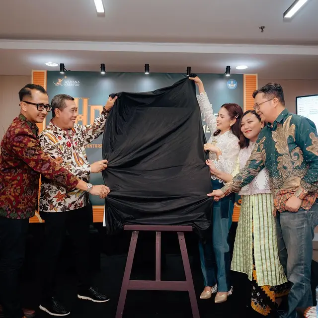 Maudy Ayunda jadi produser film (Instagram/maudyayunda)