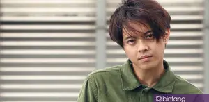 Sebagai mantan personel Boy band, Bisma merasa sering merasa kariernya diremehkan, bagaimana ia mengatasinya?