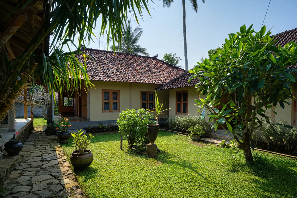 Desain Rumah Kampung Sederhana yang Adem saat Musim Kemarau