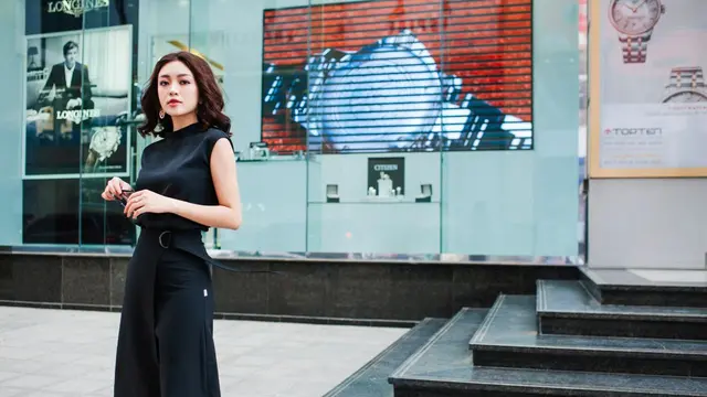 Outfit Serba Hitam
