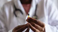 Virus Terus Bermutasi, Pakar Ingatkan untuk Segera Vaksinasi COVID-19 Booster