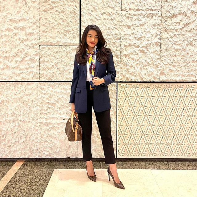 Baru Lulus S2, Ini 6 Potret Terbaru Tsania Marwa yang Terjun ke Dunia Politik