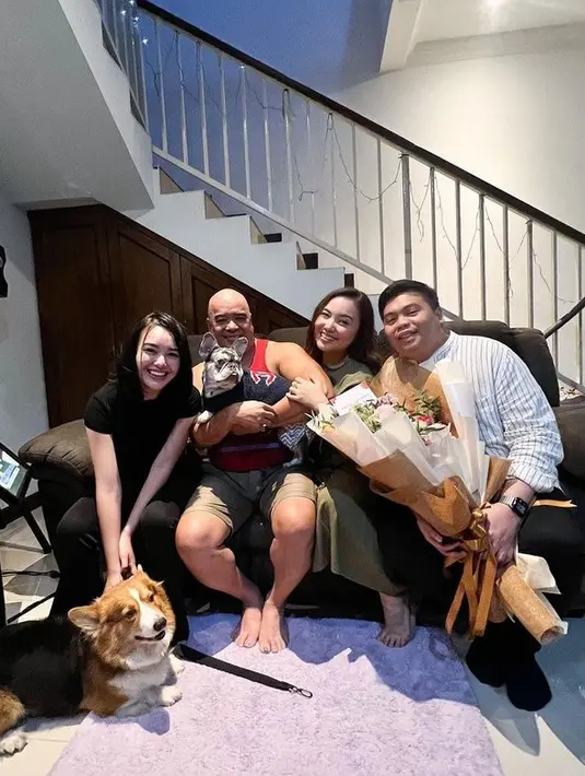 <p>Angelica tak kalah cantik dengan Amanda Manopo. Kecantikan Angelica didapat dari darah Spanyol sang ayah. [Foto: Instagram.com/AngelicaManopo]</p>