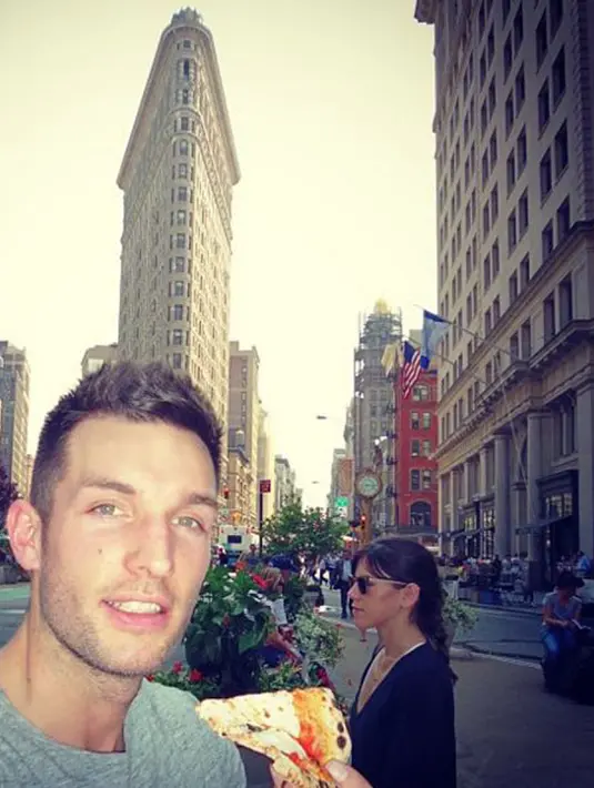 Perjalanan Duncan ke berbagai belahan dunia untuk mencicipi pizza pun tak selalu berjalan manis. Duncan mengatakan salah satu pengalaman terburuknya ialah saat mencicipi pizza di Argentina. (instagram.com/phil.duncan)