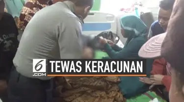 Dua warga Cianjur tewas setelah konsumsi ikan pindang yang dibeli saat acara perpisahan sekolah. Puluhan warga lainnya pun terpaksa dirawat setelah alami gejala mual dan muntah.