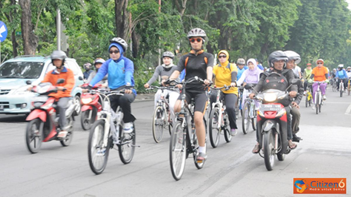 Panitia Female Fun Bike Latihan Gowes - Citizen6 Liputan6.com