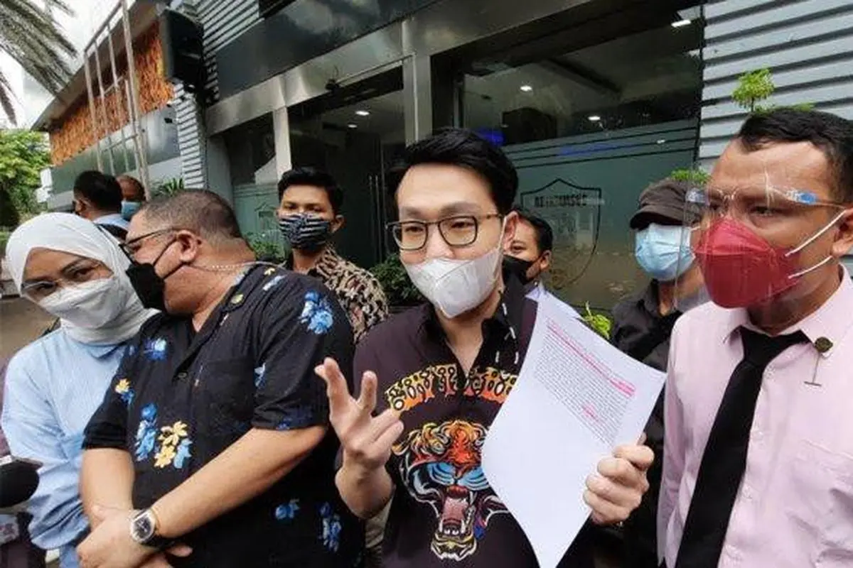 Dr Richard Lee usai menjalani pemeriksaan di Polda Metro Jaya, Kamis (24/6/2021)