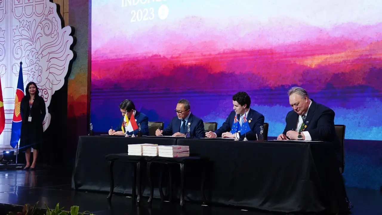 Menteri Perdagangan (Mendag) Zulkifli Hasan mengadiri penutupan Perhelatan KTT ASEAN Jakarta di Jakarta Convention Center. (Dok Kemendag)