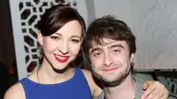 Erin Darke dan Daniel Radcliffe (People.com)
