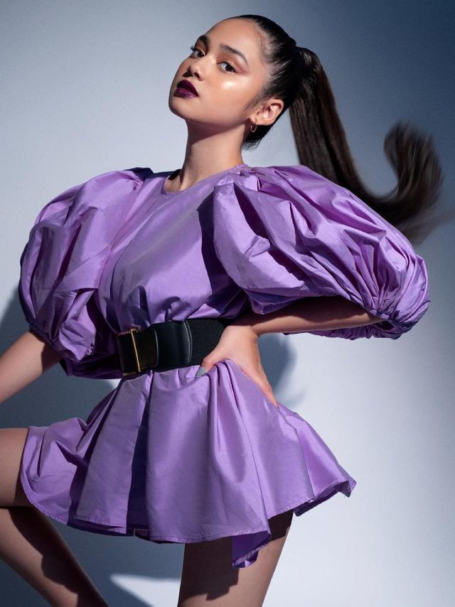 Gaya Syifa Hadju Dalam Pemotretan Bertajuk 'Violet Poison', Tampil Menawan. (Sumber: Instagram/winstongomez)