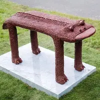 Karya seniman Indonesia Yunizar menjadi satu-satunya patung dari Asia Tenggara yang dipamerkan di Frieze Sculpture 2021 di London (Foto: Instagram Gajah Gallery)