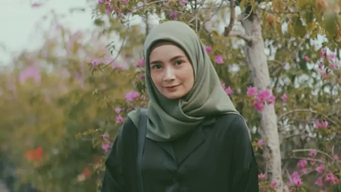 Model jilbab Dhatu Rembulan