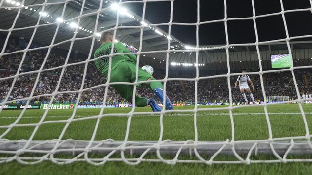 lucas chevalier psg super cup