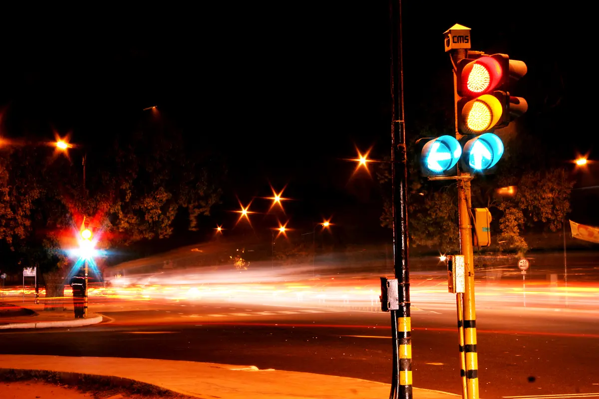 5 Fakta Lampu Lalu Lintas yang Mungkin Belum Kamu Ketahui