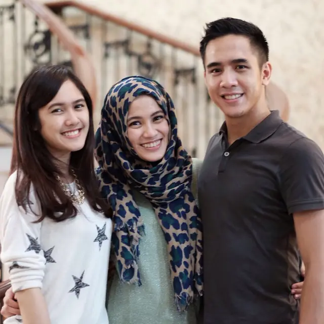Beda Keyakinan, Ini 7 Potret Alyssa Soebandono dan Sang Kakak yang Jarang Tersorot
