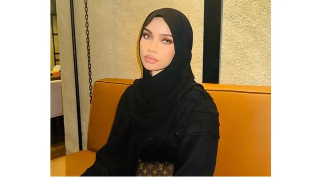 6 Potret terbaru Alyssa Spischak, putri sambung Ustaz Derry Sulaiman, memesona pakai hijab