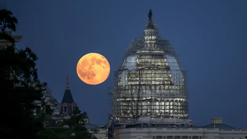 Blue Moon yang terjadi pada 31 Juli 2015 di Washington, Amerika Serikat