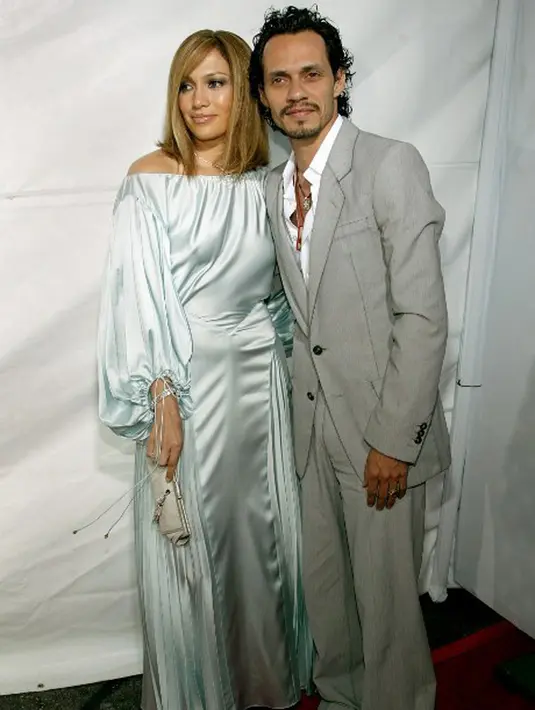 Melansir  PEOPLE.com, JLo mengatakan bahwa saat ini dia dan Marc memang sudah berpisah. Namun hubungan keduanya masih terjalin seperti layaknya sepasang sahabat. (AFP/Bintang.com)