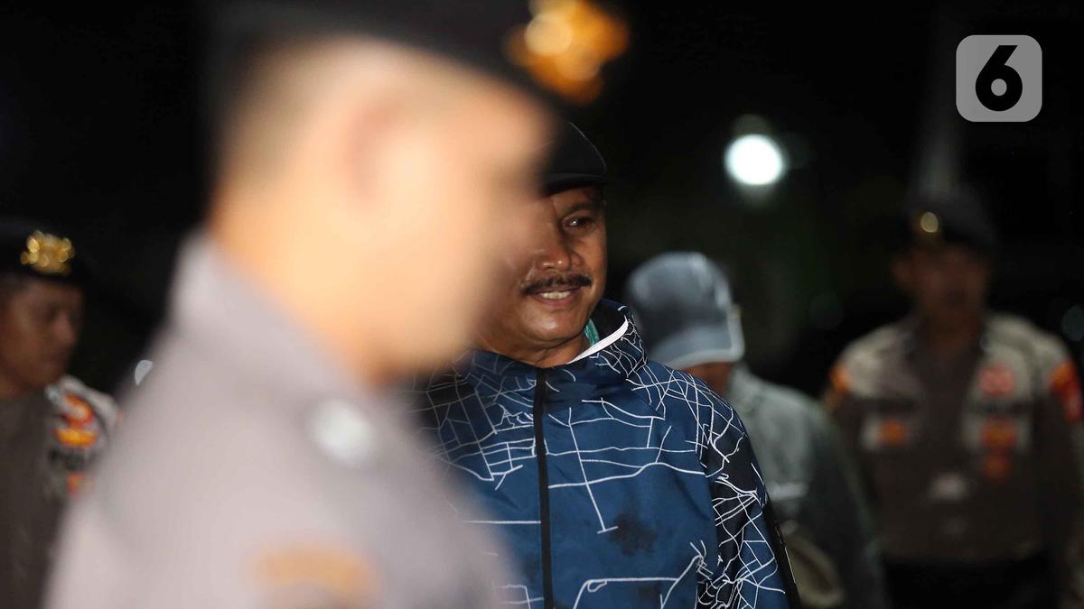 Terjaring OTT, Wali Kota Madiun Digelandang ke Gedung KPK