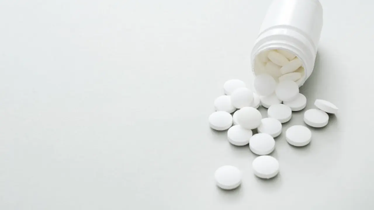 Mengonsumsi Obat Pereda Nyeri