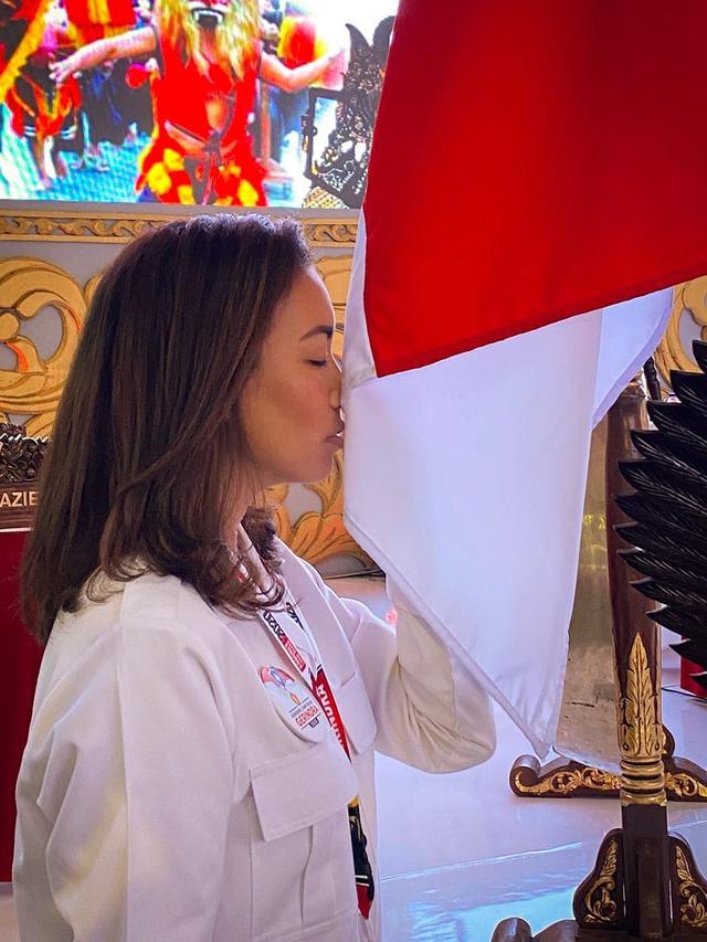 Rahayu Saraswati (https://www.instagram.com/p/CUzFukkLa8J/)