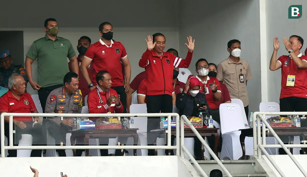 <p>Presiden Joko Widodo menghadiri laga Grup A Piala AFF 2022 antara Timnas Indonesia melawan Timnas Kamboja yang berlangsung di Stadion Utama Gelora Bung Karno (SUGBK), Jumat (23/12/2022). (Bola.com/Bagaskara Lazuardi)</p>