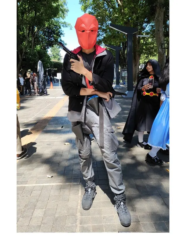 8 Potret Cosplay Dosen dan Mahasiswa ITB saat Ujian Ini Viral, Totalitas Banget