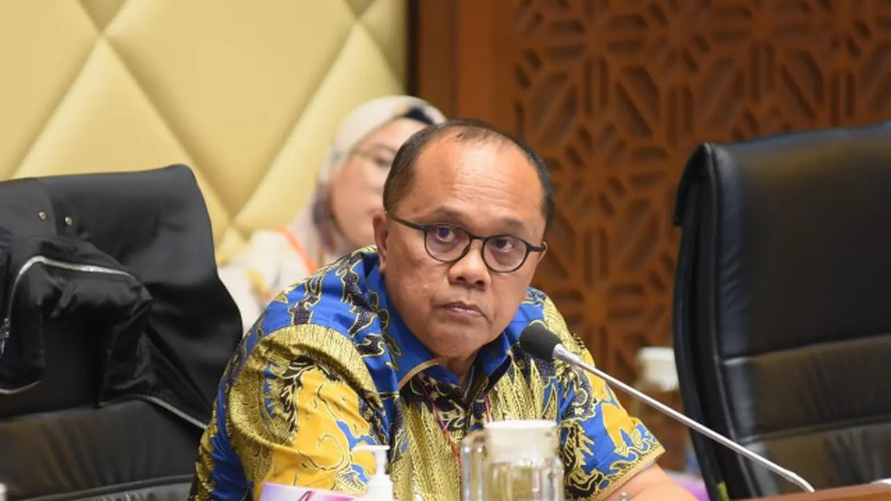 PPKM Darurat Belum Efektif, DPR Minta Pemerintah Lakukan Sweeping Perkantoran