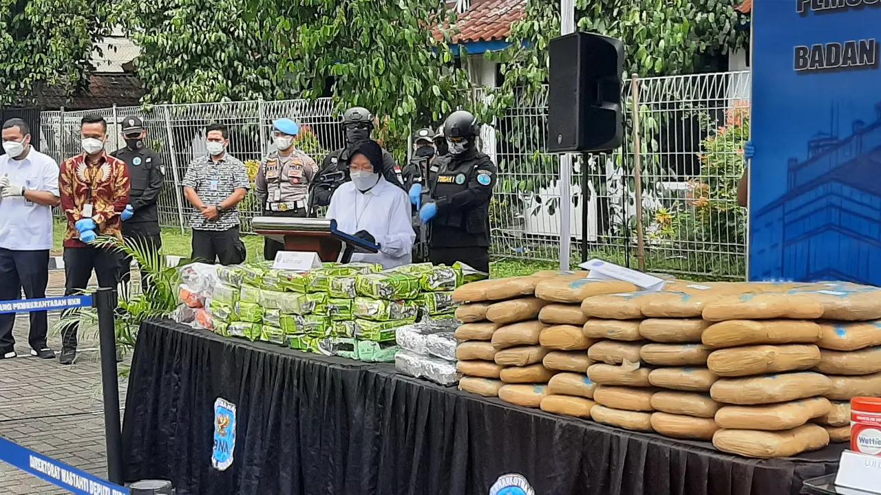 Menteri Sosial Tri Rismaharini atau Risma