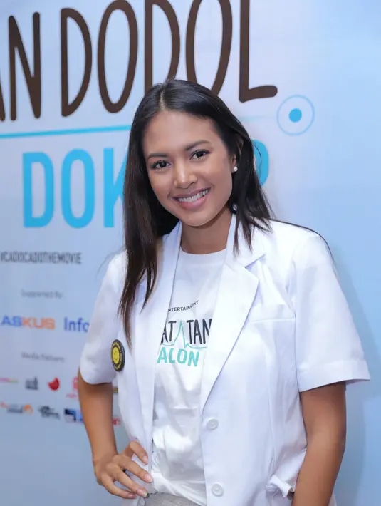 Pemeran kelahiran, Brussel, Belgia 23 tahun silam itu juga mengaku tidak mengalami kesulitan saat beradegan romantis dengan Adipati Dolken. (Andy Masela/Bintang.com)