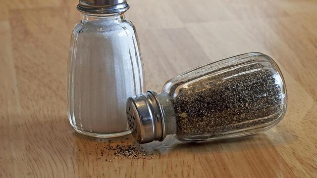 Ilustrasi garam dan lada (Pixabay)