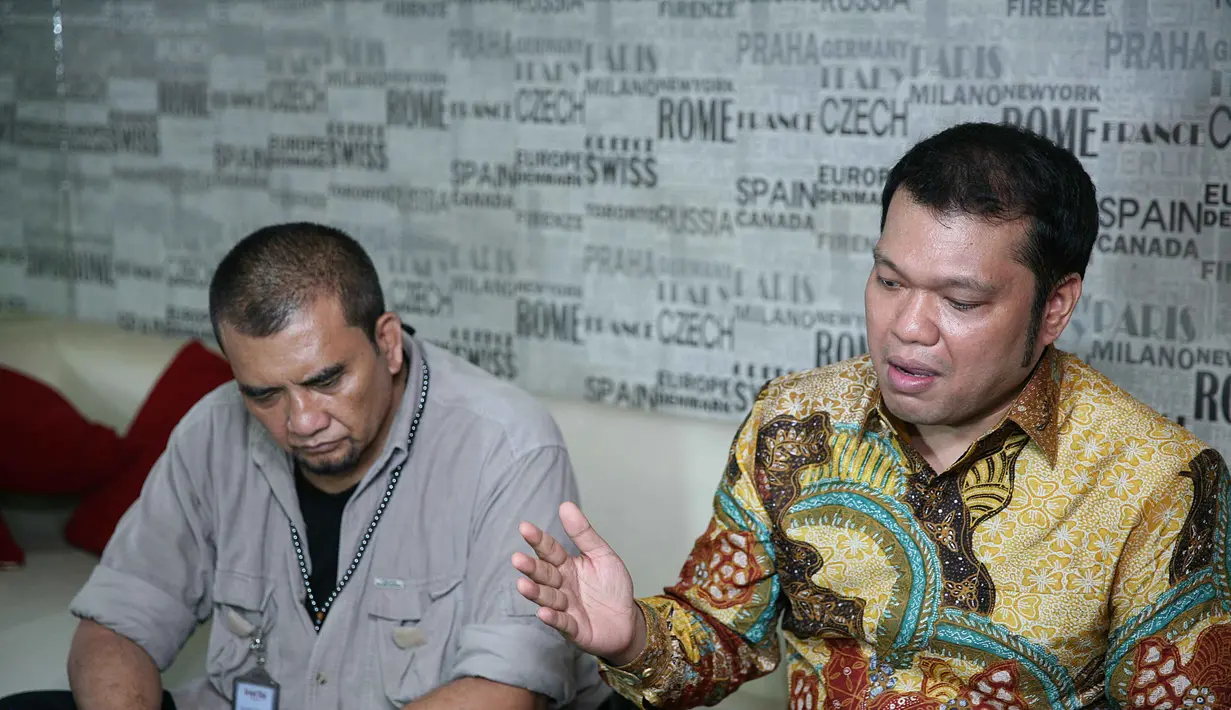 "Kami mempertimbangkan, mencari statement dia (Elma). Imbas statement dia orang jadi berpikir negatif mengenai padepokan. Jadi kami akan melaporkan ITE, pencemaran nama baik, melaporkan saudari ET," ujar Suhendro Asido Hubarat, tim pengacara Gatot. 
