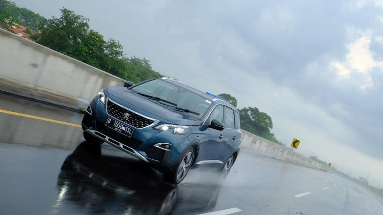 Perawatan mobil pasca hujan (Ist)