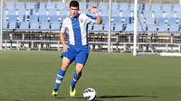 Marc Roca yang masih berusia 19 tahun itu merupakan jenderal lini tengah dari Espanyol B. (www.fuerzaperica.com)