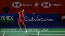 Anthony Sinisuka Ginting, runner-up Indonesia Masters 2022 lalu ini menyudahi perlawanan Tommy Sugiarto dalam waktu 47 menit dengan dua game langsung 21-17, 22-20.  (Bola.com/Bagaskara Lazuardi)