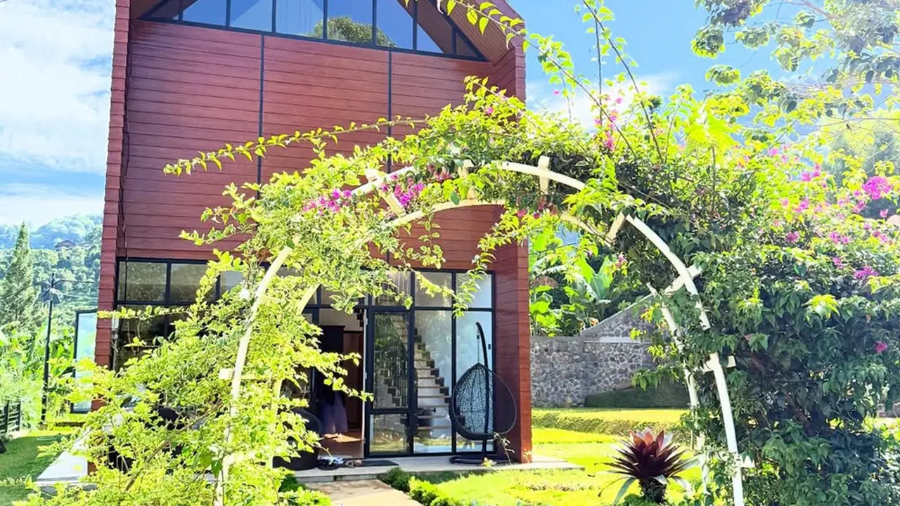 Suasana Rumah Baru Shireen Sungkar di Puncak