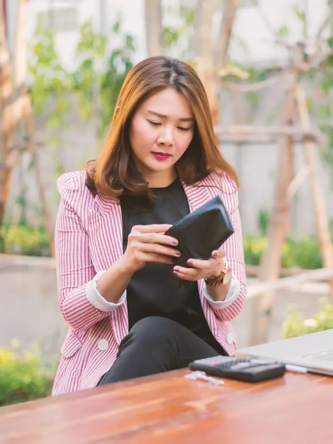 Perempuan mandiri dalam keuangan