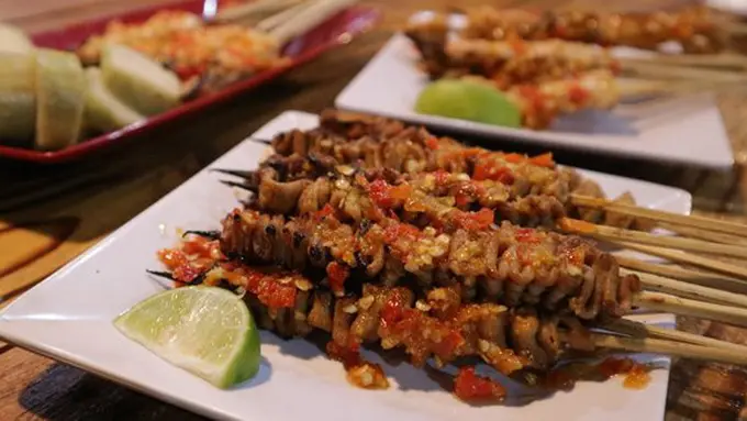 Sate usus ayam./Copyright Vemale.com/Winda Carmelita